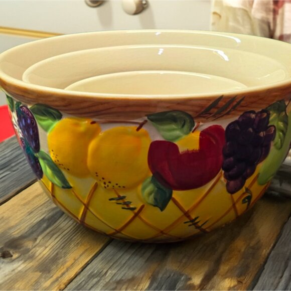 Vintage GOURMET HOME Accents 3-Piece Nesting Mixing & Serving Bowl Set - Picture 3 of 8